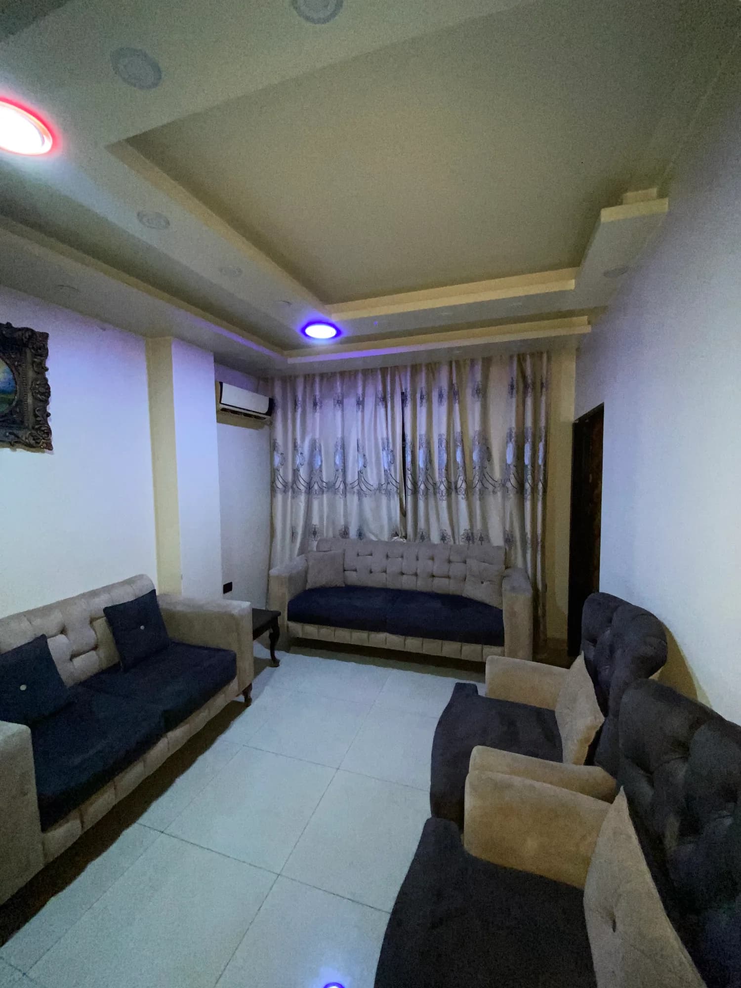 Charming downtown apartment, bright living room, fully equipped kitchen,two bedrooms in Damascus — main photograph