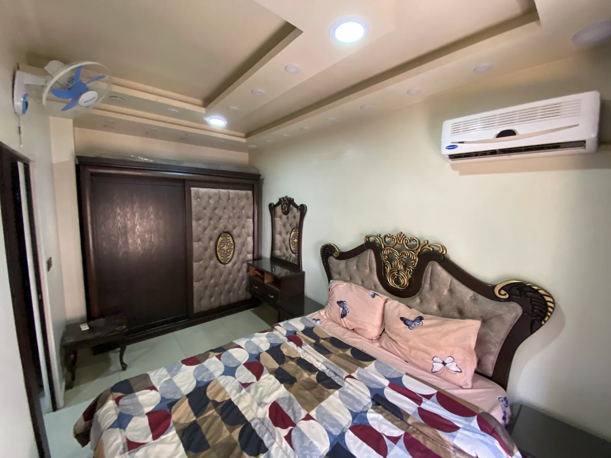 Cozy city apartment for up to three in Damascus — photograph 2 of 7