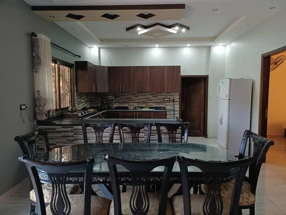 Cozy villa with pool and garden in Damascus — photograph 5 of 12