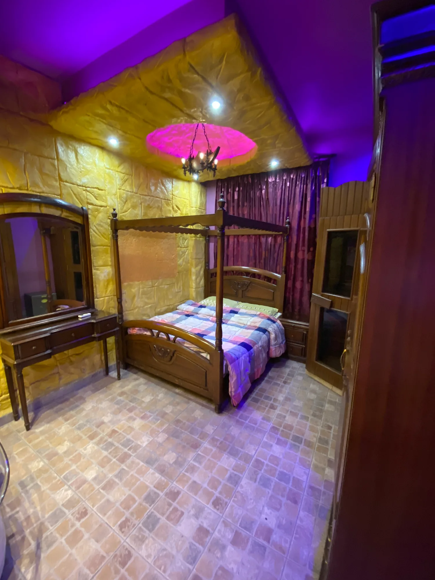 Downtown house spacious living in mazraa in Damascus — photograph 4 of 10