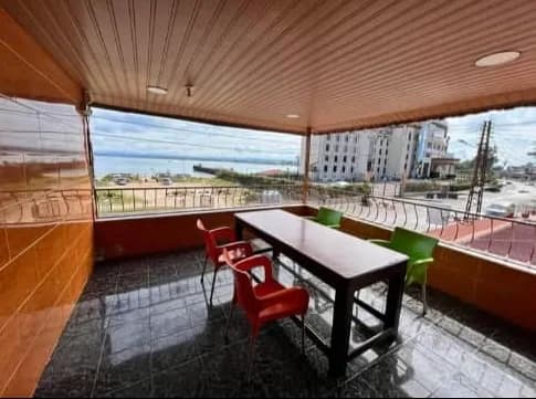 Sea View Chalet Bar Kitchen Blue Beach in Latakia — photograph 4 of 8