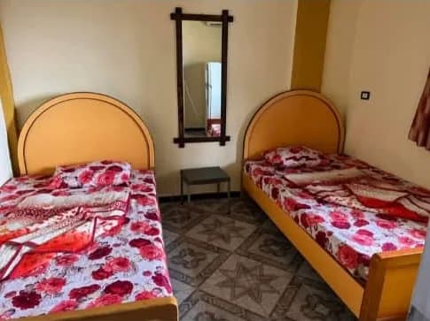 Sea View Chalet Four Bedrooms Blue Beach in Latakia — photograph 5 of 10