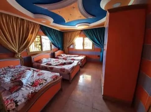 Sea View Chalet Spacious Living Blue Beach in Latakia — photograph 2 of 7