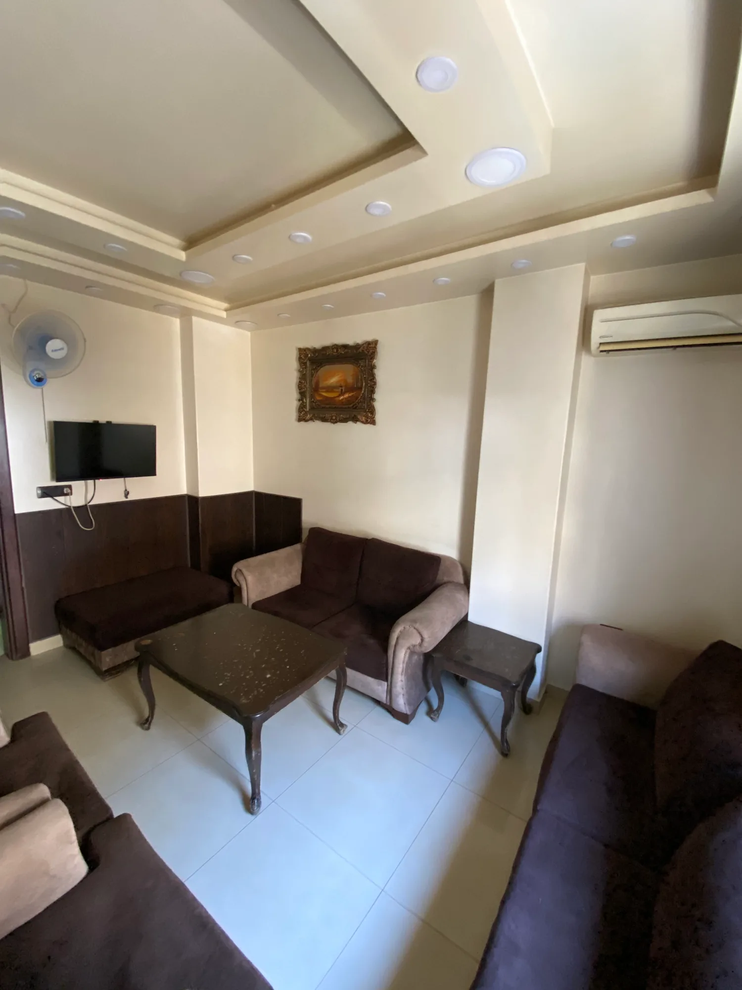 Shaalan apartment Cozy and convenient in Damascus — photograph 2 of 6